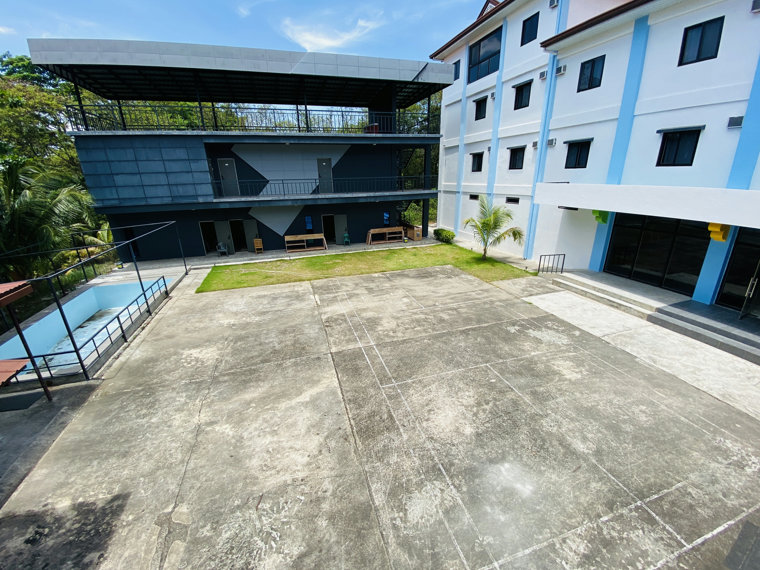 KEYSTONEの学校外観