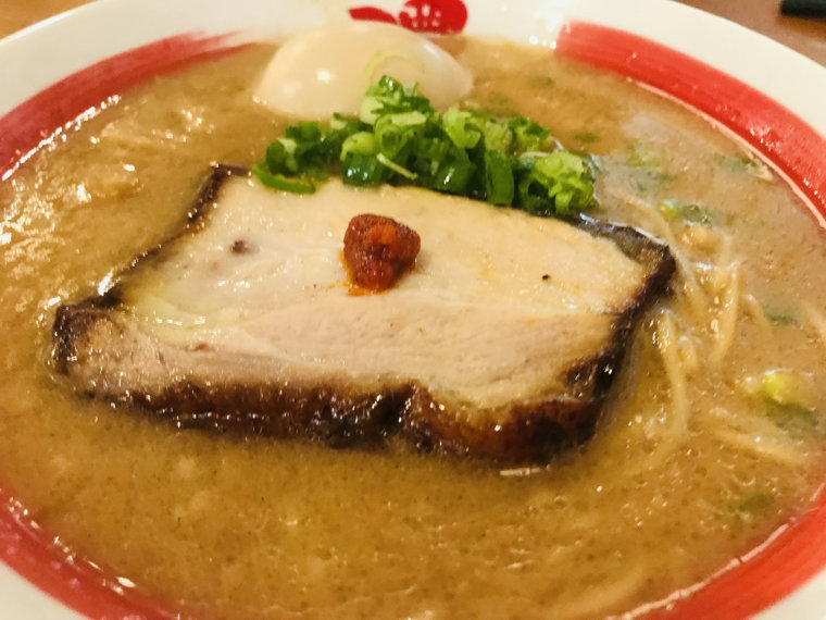 ばり嗎(Bari-Uma Ramen)の白豚骨ラーメン