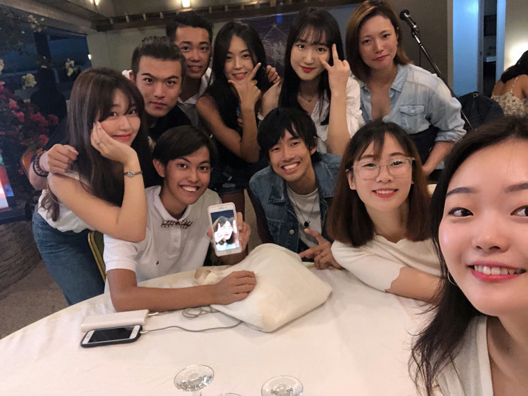小雪さんとインターンシップの仲間たち