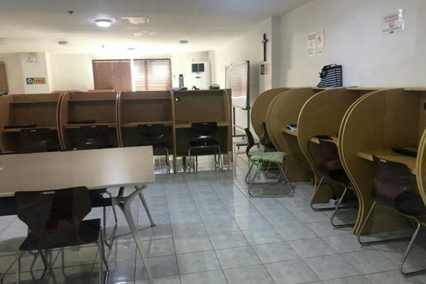IMS BANILADキャンパスの自習室