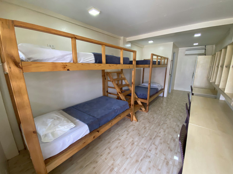CG バニラッドキャンパス4人部屋2段ベッド2台