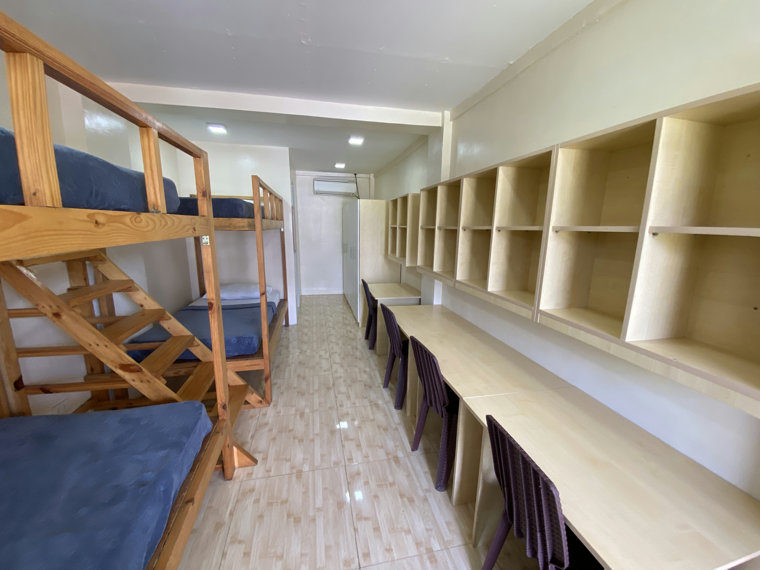 CG バニラッドキャンパス4人部屋2段ベッド2台